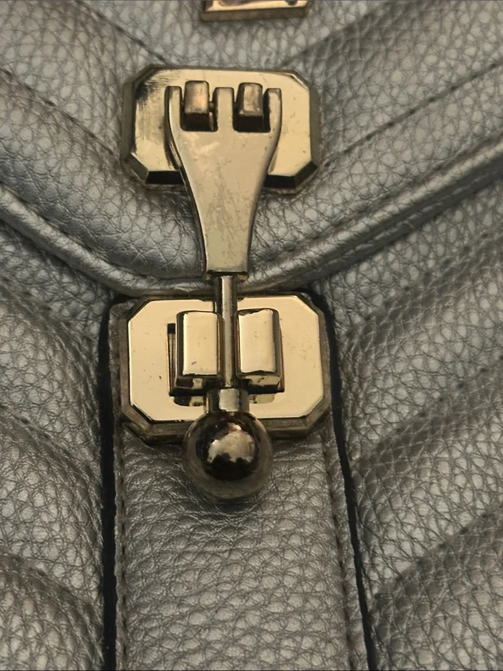 No brand silver metallic